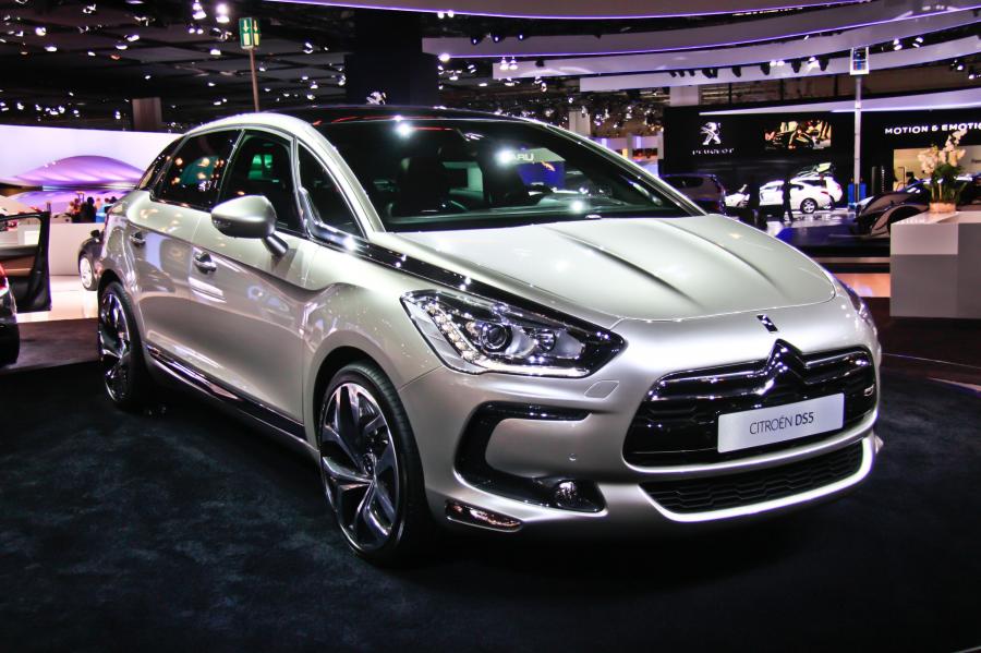  Citroen DS5 2012 года  (фото 77 из 182)